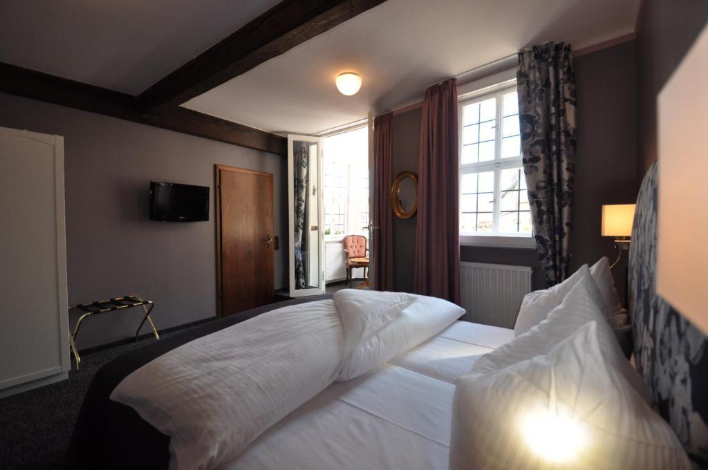 Hotel Schmuckkaestchen Miltenberg Pokoj fotografie